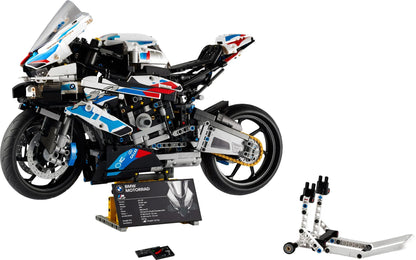 BMW M 1000 RR (1920 peças)