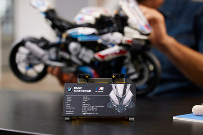 BMW M 1000 RR (1920 peças)